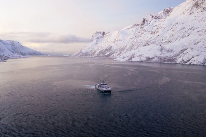 Marinen trener minerydding og kartlegging av havbunnen utenfor Tromsø