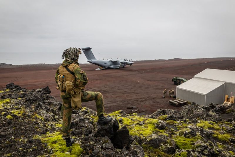 Forsvaret trener med allierte på Jan Mayen